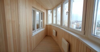 Отделка, остекление, утепление балконов в Энгельс от 210 руб. м/2.